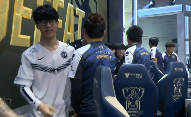 牌类里的理性边界（牌类游戏中的理性极限）