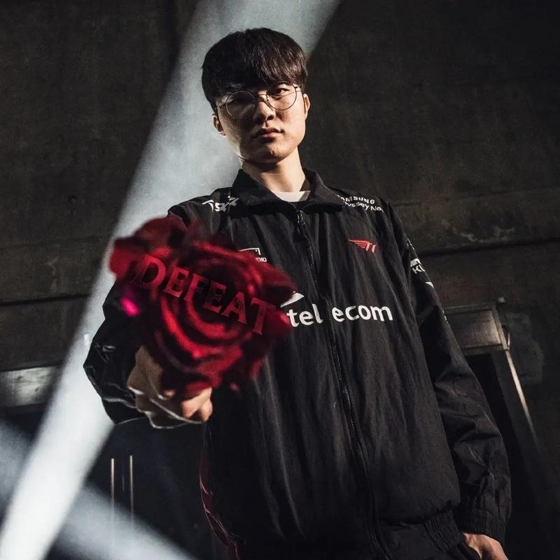 BLUEJAYS 在 Fragadelphia x Block 2025 赛事中获胜后，虐待 VRS